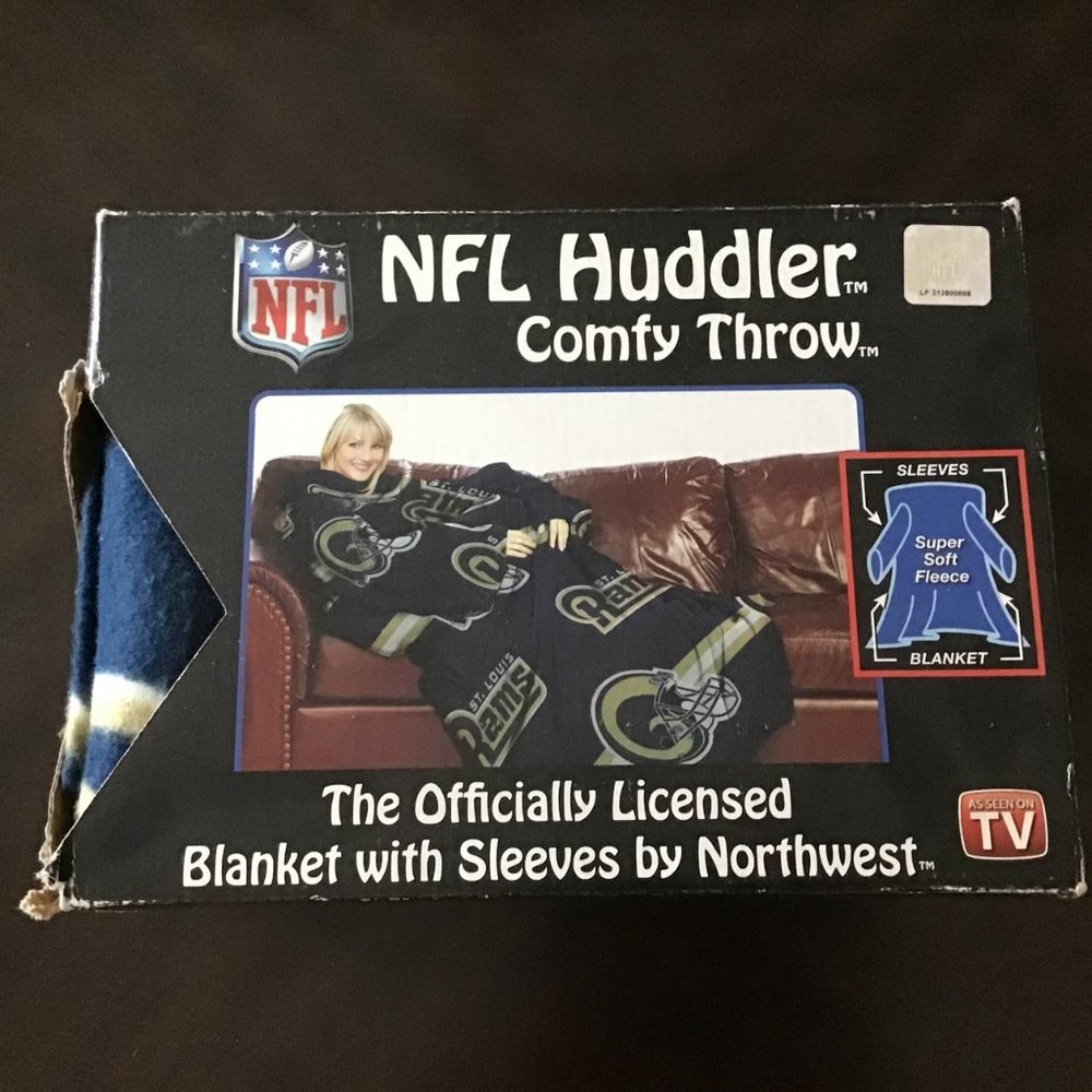 NFL Rams Huddler Comfy Throw